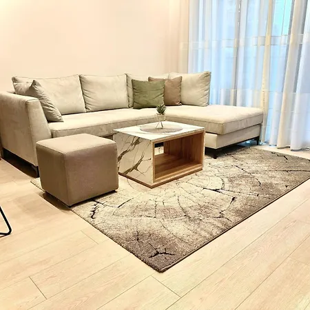 Eka Luxury Center Apartment *
