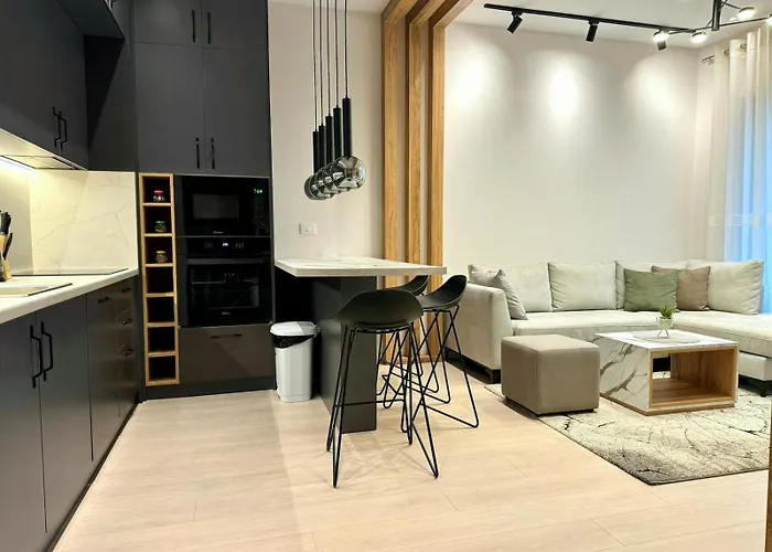 Eka Luxury Center 地拉那