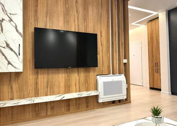 Eka Luxury Center * 地拉那